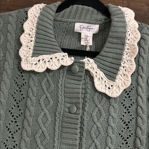 Green Cable Knit Cardigan with Lace Collar - Picture 2 of 4